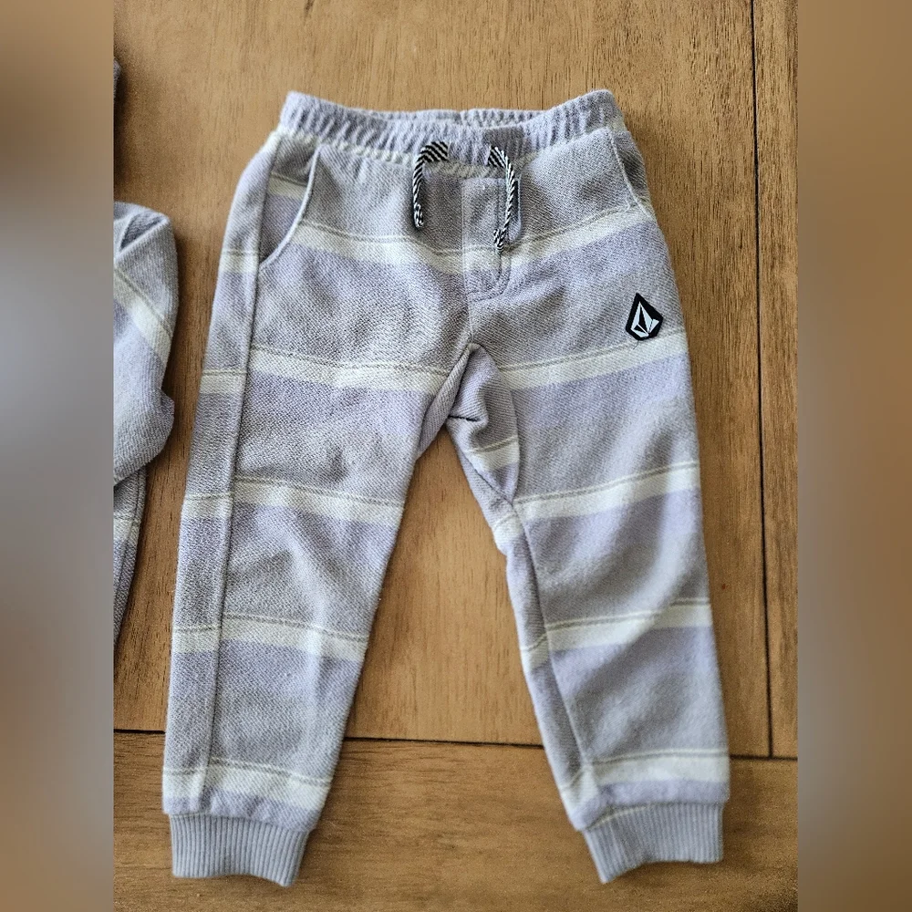 Volcom Toddler Set - Picture 4 of 5